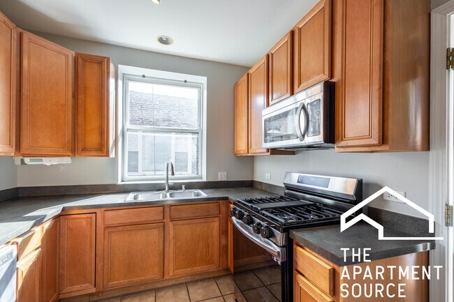 Building Photo - 1517 W Jonquil Terrace