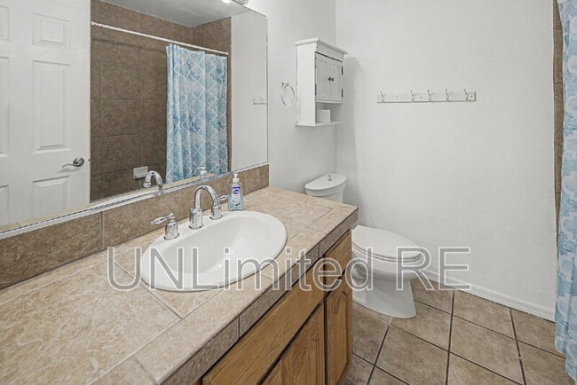 Building Photo - 2771 Typhoon Ln