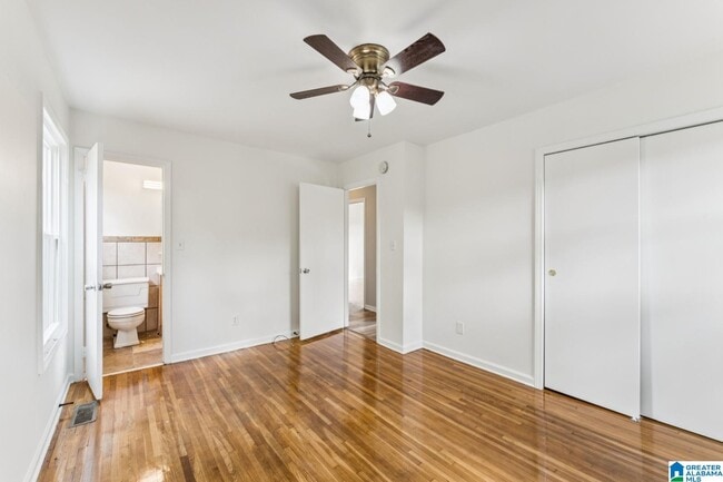 Building Photo - 1404 4th Pl NW