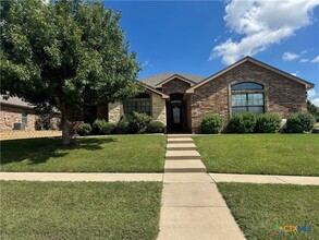 Building Photo - 2501 Traditions Dr