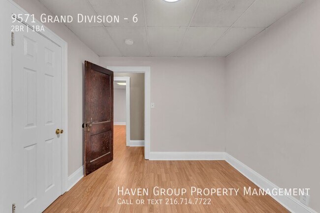 Building Photo - 9571 Grand Division Ave