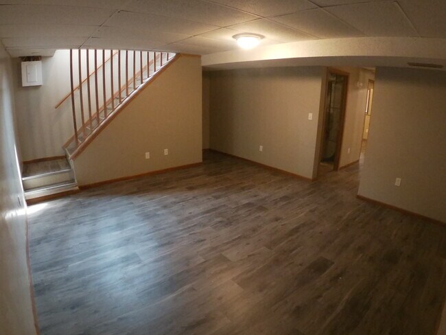 Lounge - 4203 22nd Ave NW