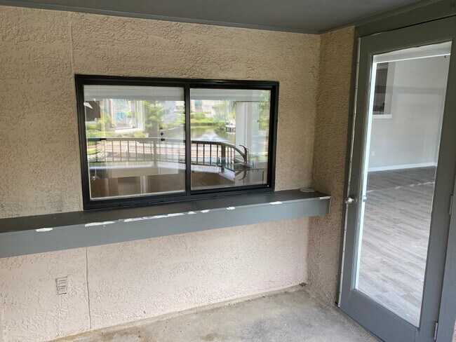 Building Photo - 3 Shelter Cove Ln