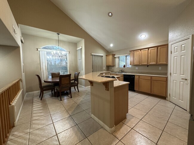 Building Photo - 2596 Mizzoni Cir