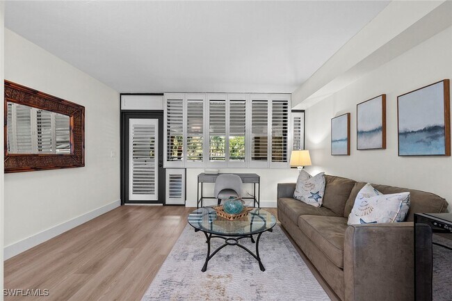 Building Photo - 6360 Pelican Bay Blvd