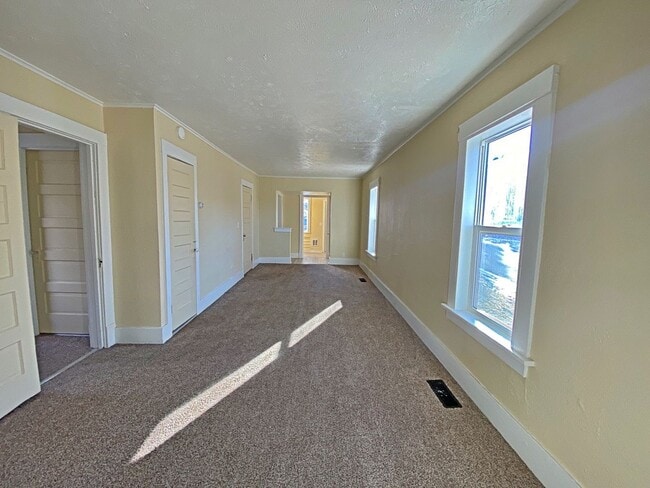 Building Photo - 4657 Camden Ave