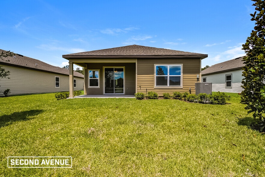 Building Photo - 447 Falcon Ridge Rd