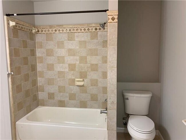 Building Photo - Cleveland Street