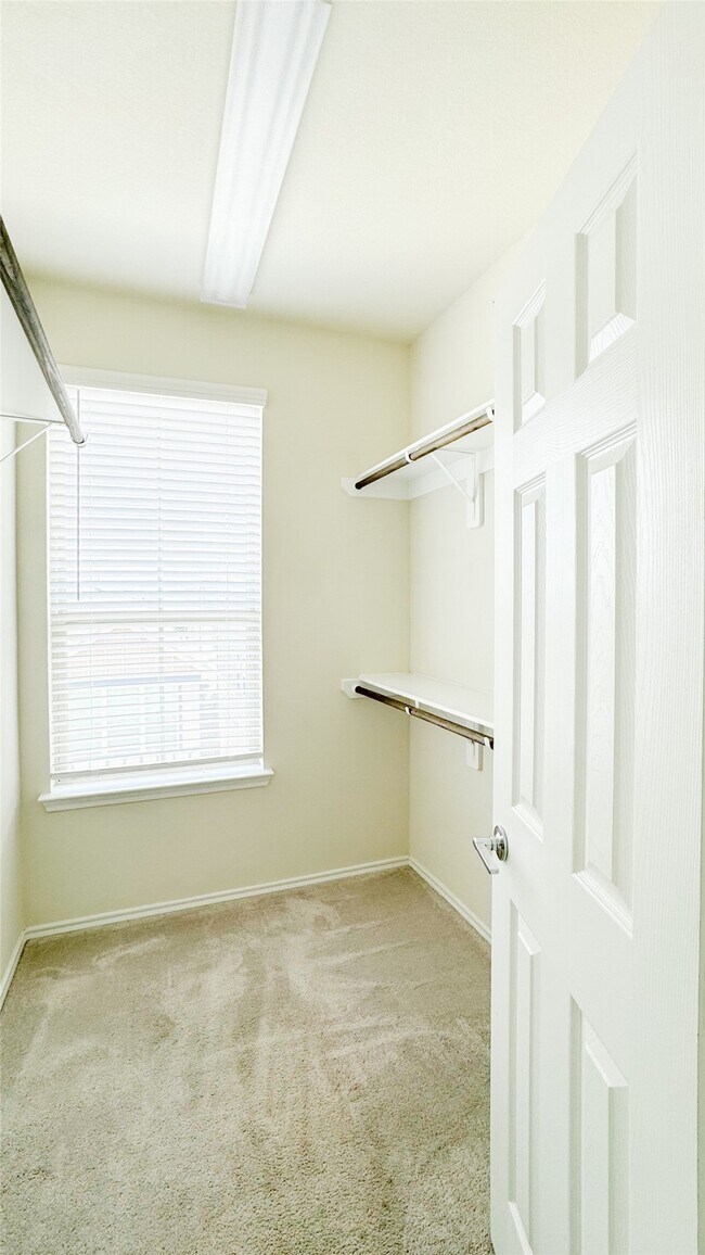 Building Photo - 3123 Yukon Trace Dr