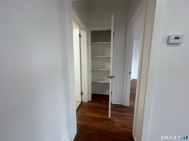 Building Photo - 156 Garfield Ave