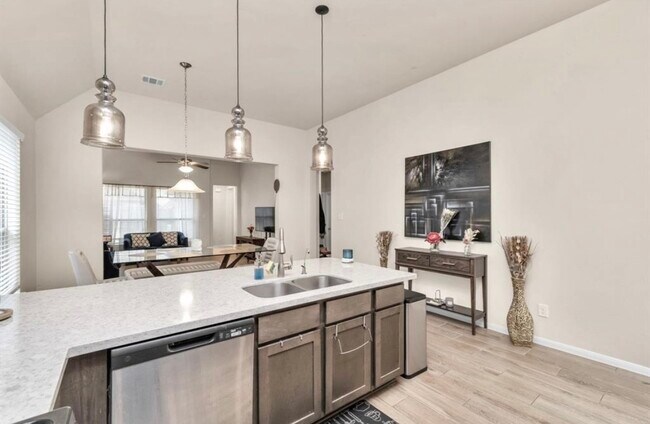 Building Photo - 15318 Ordie Run Dr