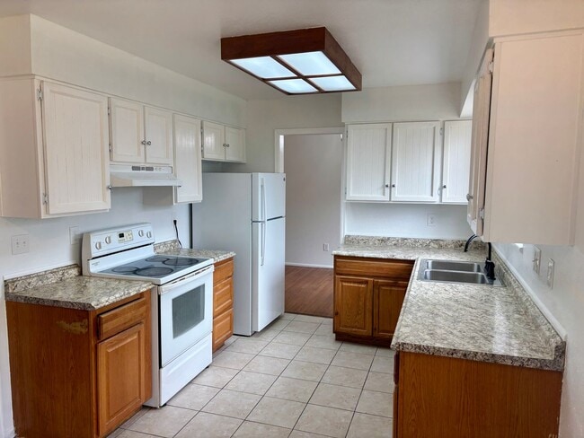 Building Photo - Charming 4bd/3ba home for rent Aurora Co 8...