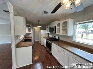 Building Photo - 116 Meadow Lark