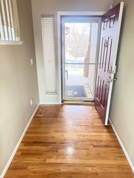 Building Photo - 10291 Truckee Ct