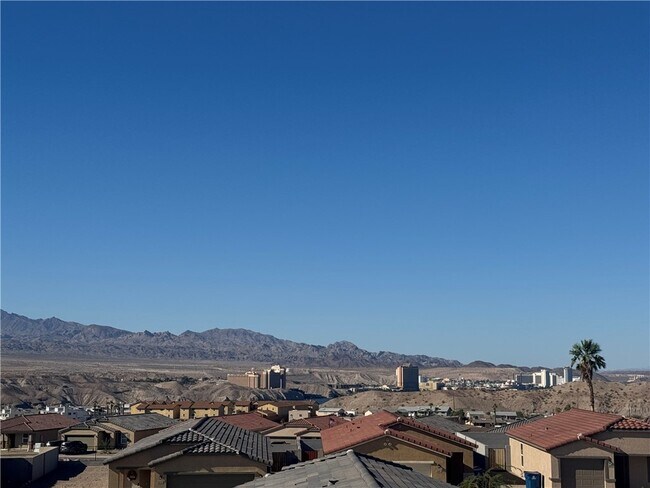 Building Photo - 2455 Tapatio Dr