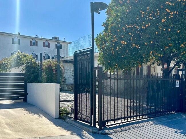 Building Photo - 8624 Olin St