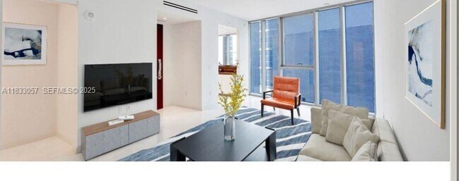 Building Photo - 300 Biscayne Blvd Way