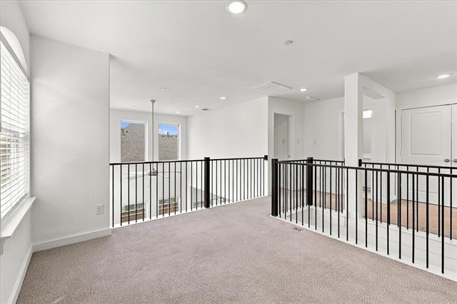 Building Photo - 2737 Splendor Ln