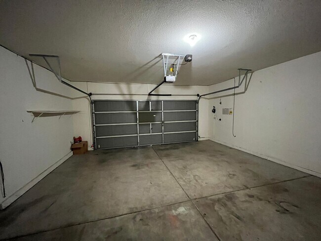 Building Photo - 1187 Steidlmayer Way