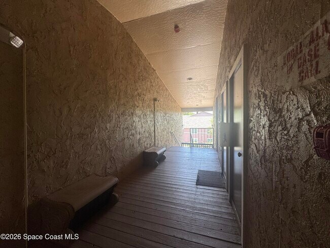 Building Photo - 7667 N Wickham Rd