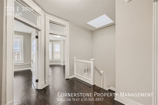 Building Photo - 325 E 30th St