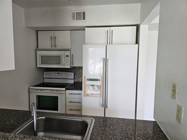 Building Photo - 12627 Ashford Meadow Dr