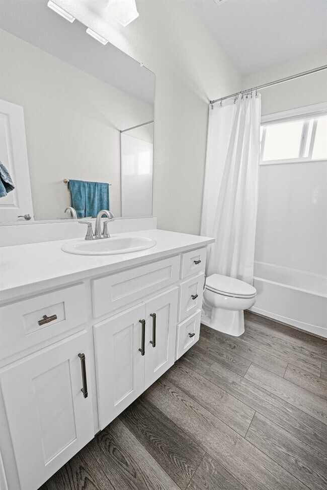 Building Photo - Bright Spacious 4BD/3BA Single-Family Home in Rocklin's Whitney Ranch!