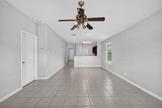 Building Photo - 10907 Barker Gate Ct