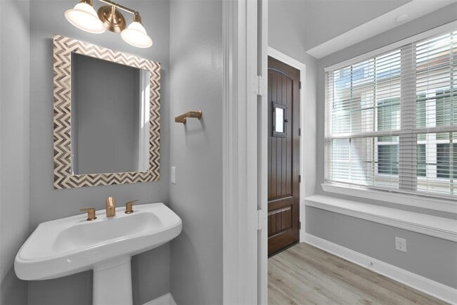 Building Photo - 91 Aventura Pl