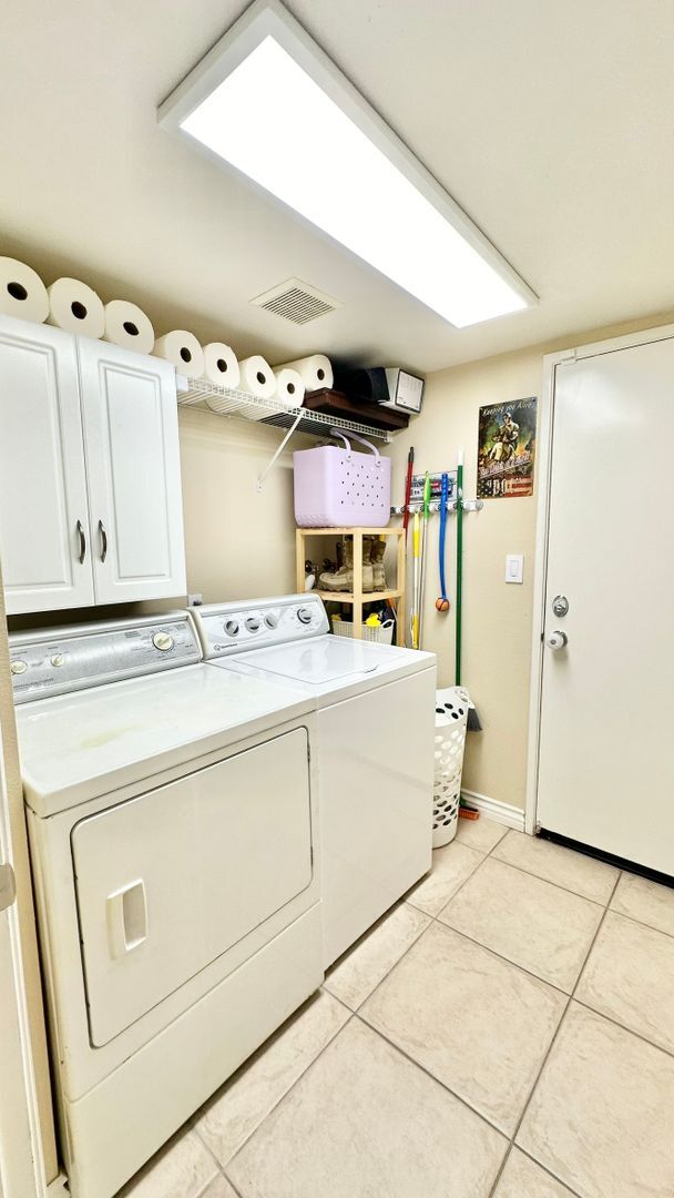 Building Photo - 5010 Golondrina Way