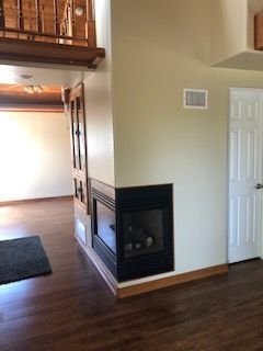 Building Photo - 1052 Hacienda Dr