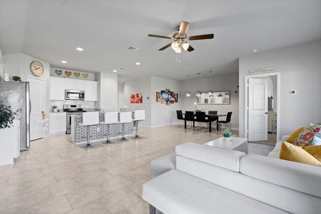 Building Photo - 4115 Magliana Ln