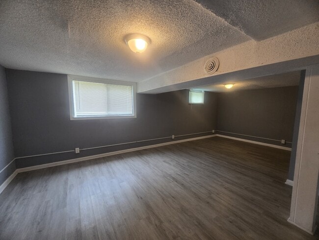 Building Photo - 8504 E 91 St