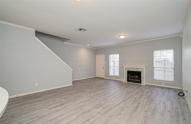 Building Photo - 3088 Holly Hall St