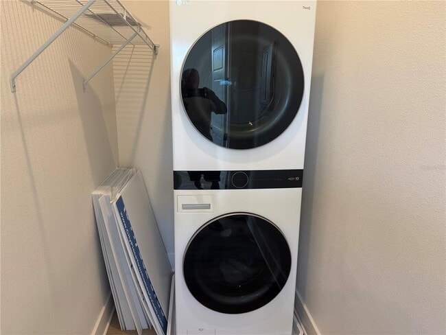 Building Photo - 798 TETBURY Lp