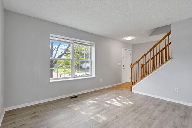 Building Photo - 3112 Fabyan Dr
