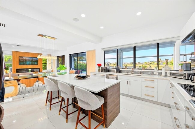 Building Photo - 10613 Mobberley Cir