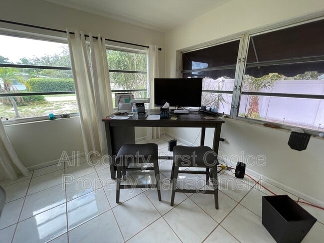 Building Photo - 2797 Renatta Dr