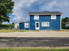 Building Photo - 4696 Harriet Ln
