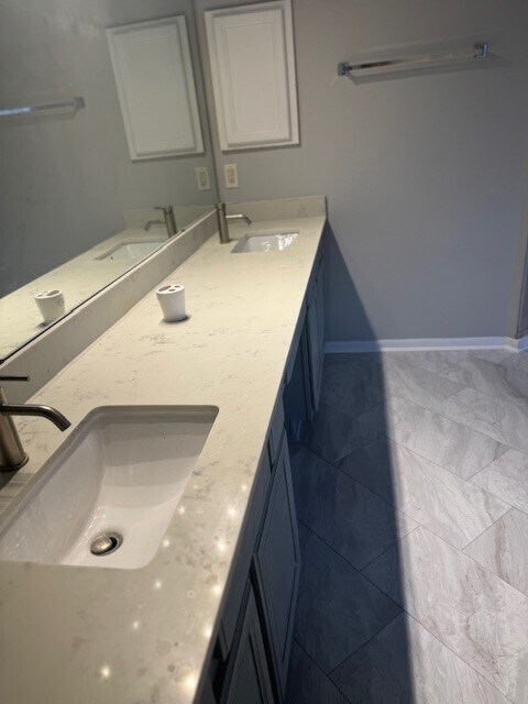 Building Photo - 17063 Clan MacGregor Dr