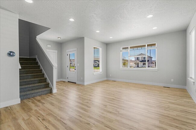 Building Photo - Perfectly designed 5-bedroom, 3-bath single family home