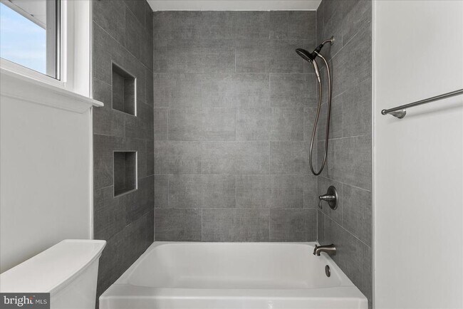 Building Photo - 7114 Xavier Ct