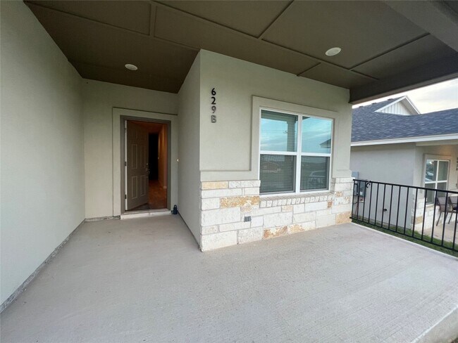 Building Photo - 629 Cr 306
