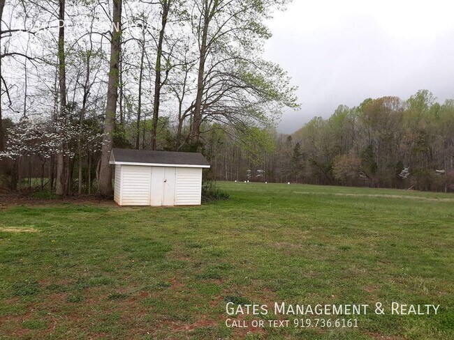 Building Photo - 1916 Pearson Rd