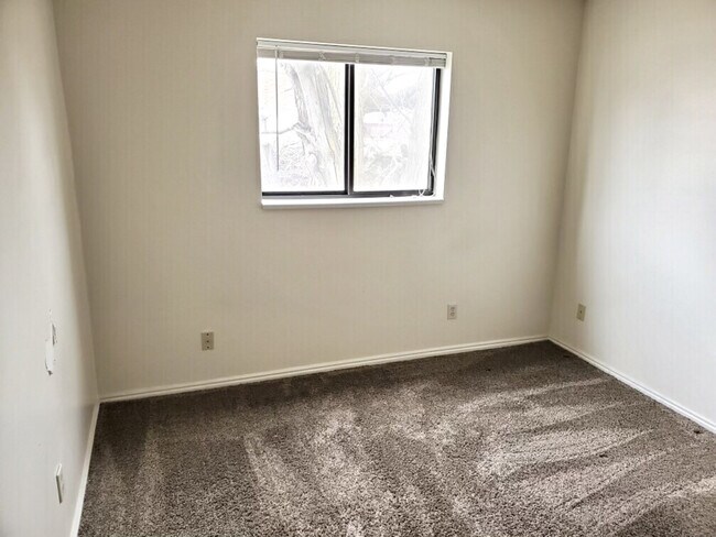 Building Photo - Logan 4-plex