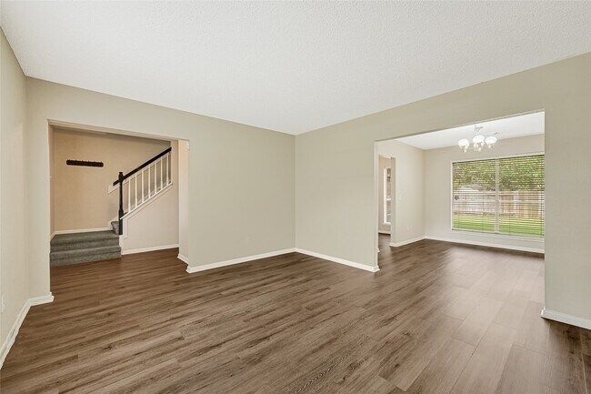Building Photo - 4010 Spring Garden Dr