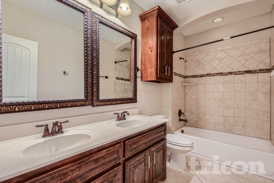 Building Photo - 126 Griffin Ave