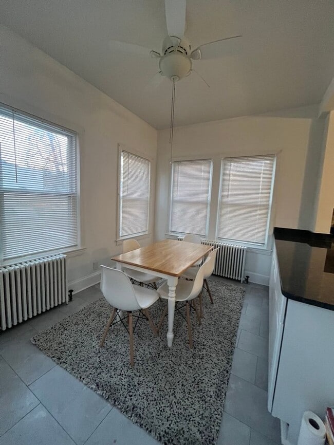 Building Photo - Brookland Grand 4917 sqft 8bd 3.5bth Home | Huge Front Porch | Large Back Yard