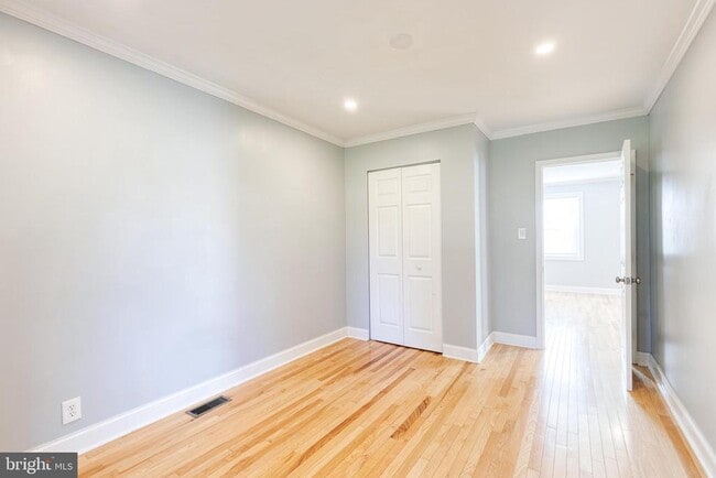 Building Photo - 2103 Southern Ave