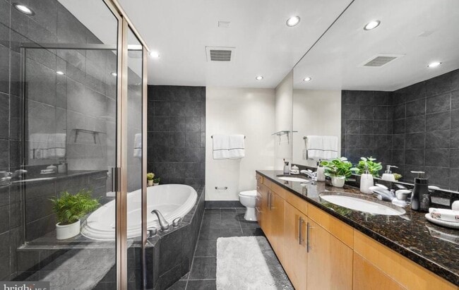 Building Photo - 3409 Wilson Blvd